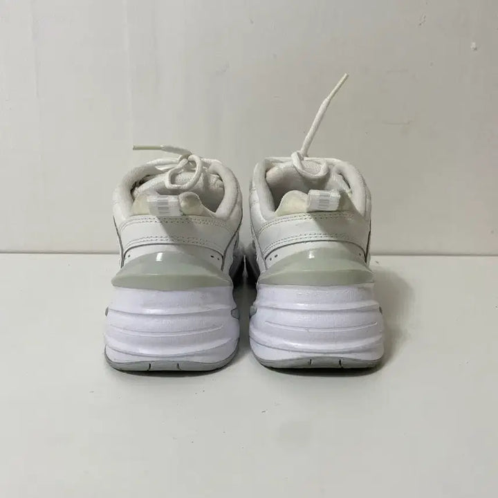 [SOLD OUT] 230 나이키 M2K 테크노 화이트 운동화 정품