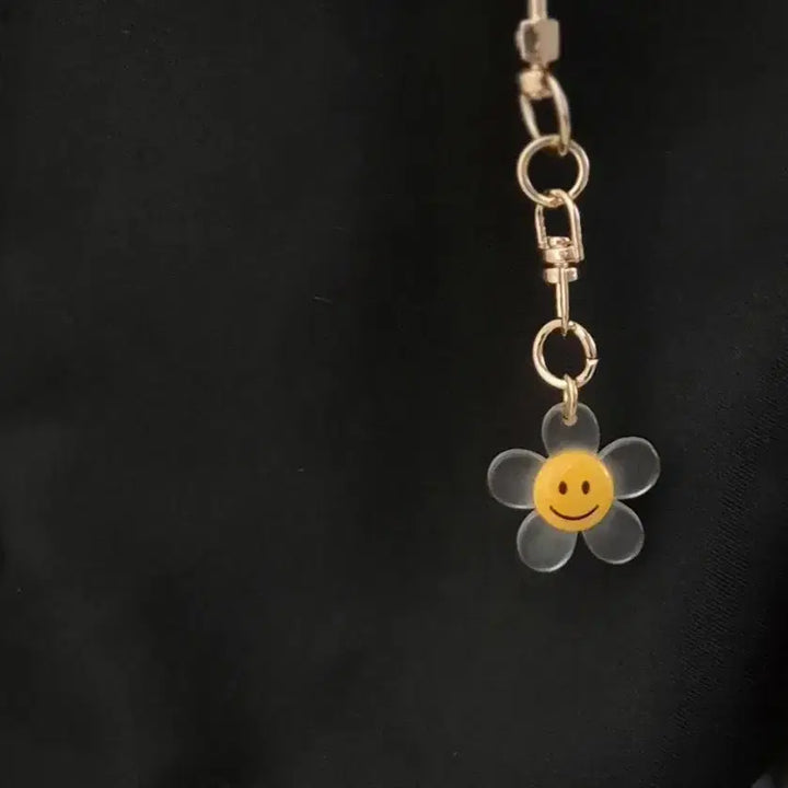 [BUNJANG] Smile Flower Keychain / Daisy Bag Charm / 스마일 꽃 키링 / 데이지 키링 / 가방 키홀더