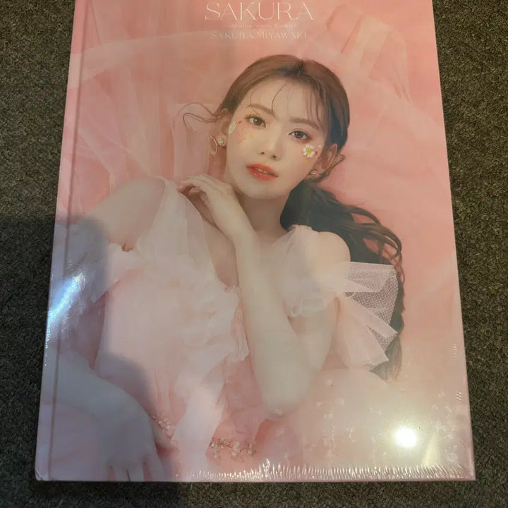 [BUNJANG] 사쿠라 졸업 북클릿 포토북 미개봉 / 사쿠라 졸업 북클릿 포토북 미개봉