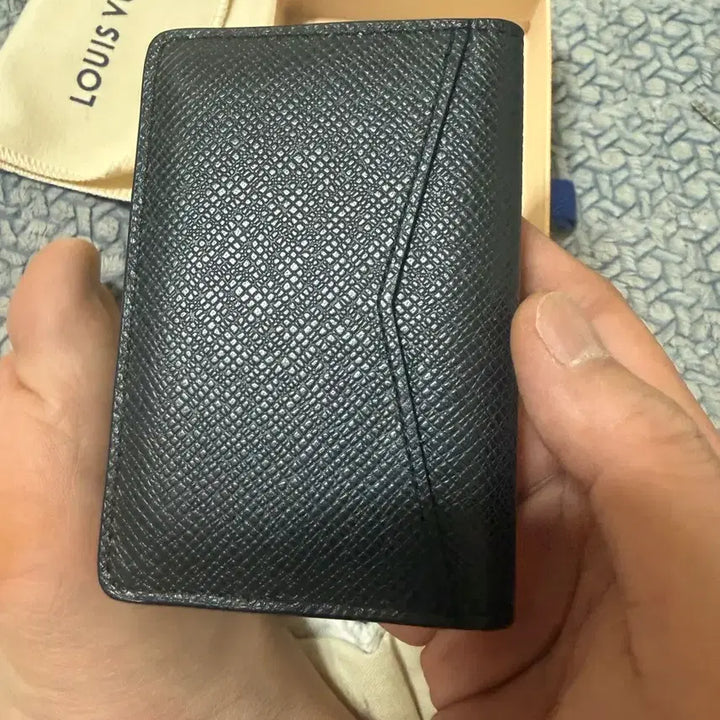 [BUNJANG] Louis Vuitton Taiga Organizer Wallet / 루이비통 타이가 오거나이저