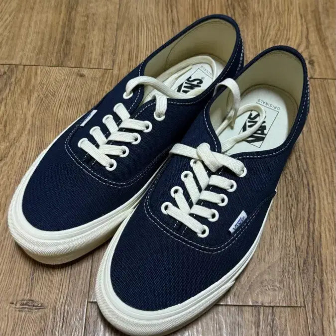 [BUNJANG] Vans Vault Authentic Dress Blue [Old Model] Sneakers / 반스 볼트 어센틱 드레스블루 구형 275 새상품