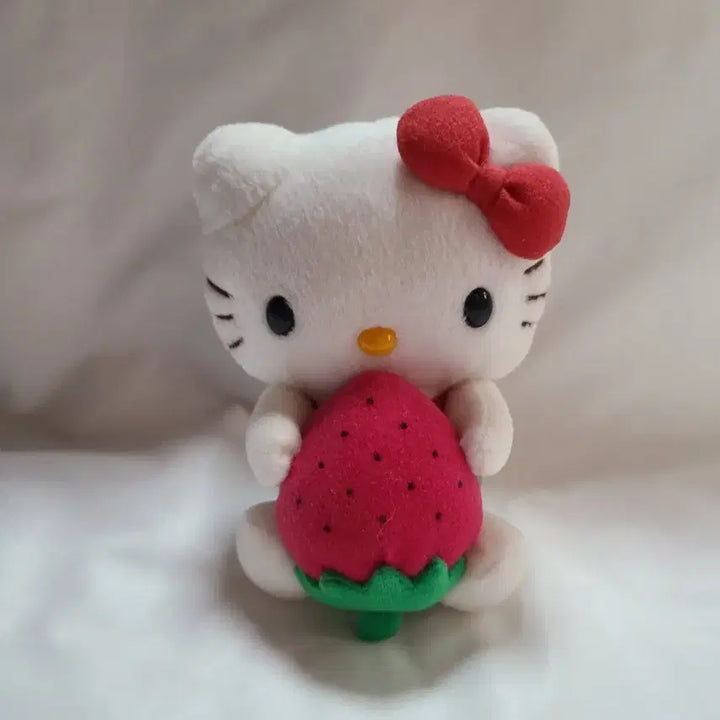 [BUNJANG] 2003 Strawberry Hello Kitty Doll / 03년 고전 딸기 키티 인형