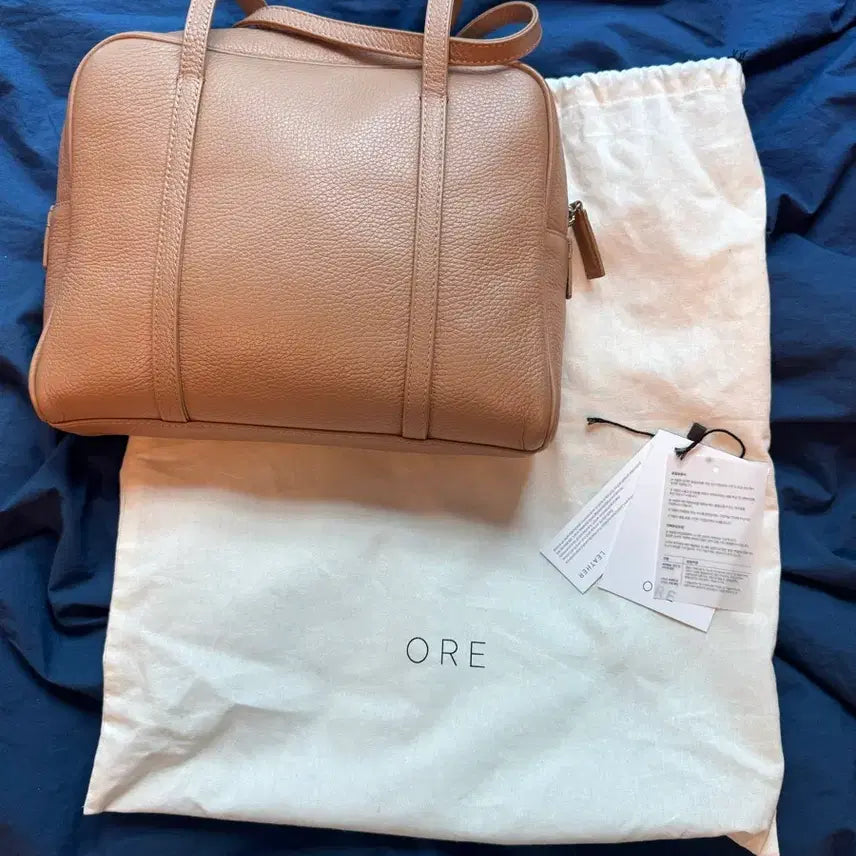 [SOLD OUT] 오어 보이백 (소가죽)