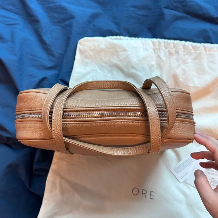 [SOLD OUT] 오어 보이백 (소가죽)