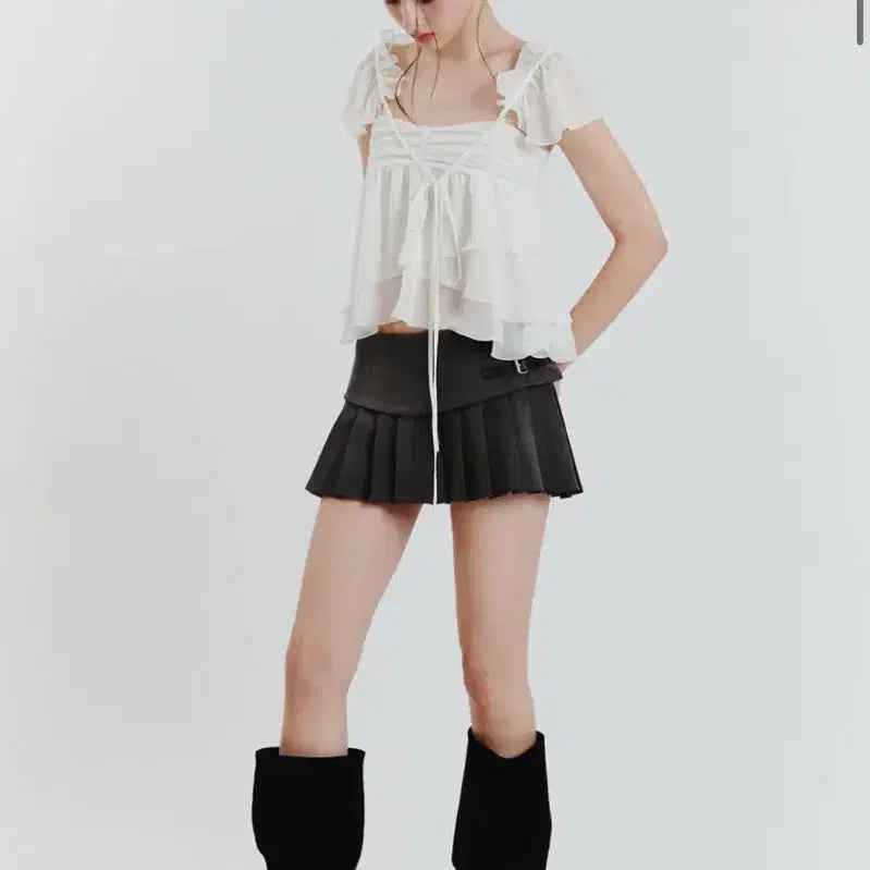 [SOLD OUT] 페인오어플레져 ella cape blouse 엘라 케이프 블라우스