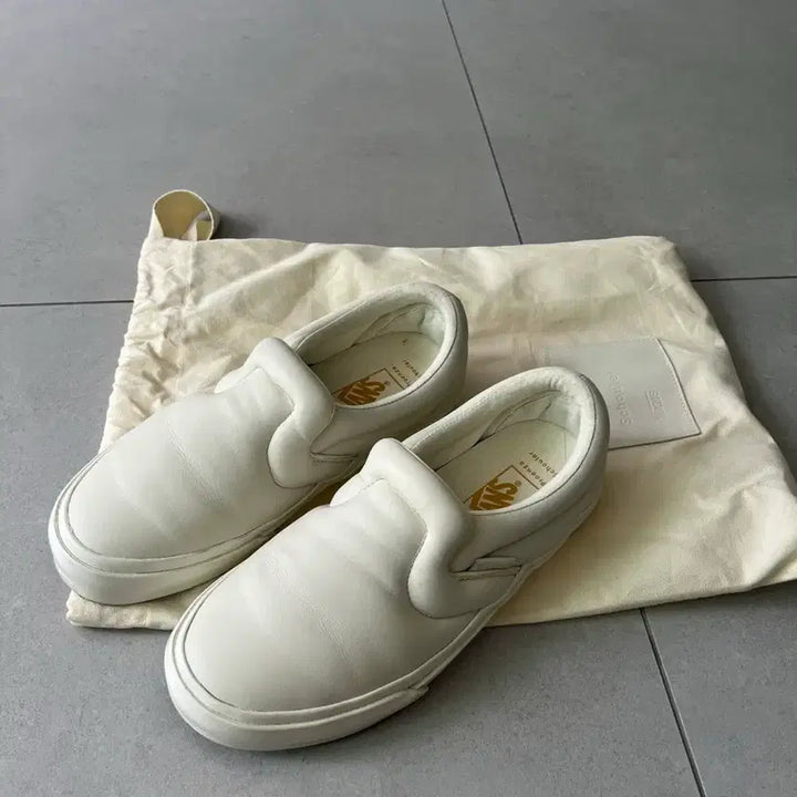 [BUNJANG] Vans x Proenza Schouler Slip-On White / 반스 x 프로엔자 슐러 슬립온 화이트 270