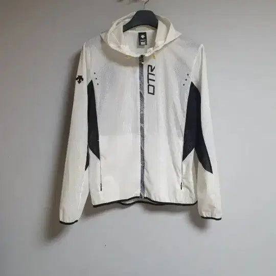 [BUNJANG] Descente White Hooded Windbreaker Jacket / 데상트 화이트 바람막이 후드 집업