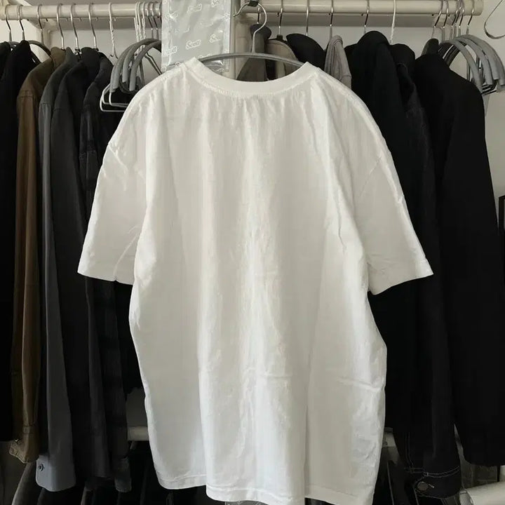 [BUNJANG] Polytelu Capitalist White T-shirt / [3] 폴리테루 캐피탈리스트 화이트 티셔츠