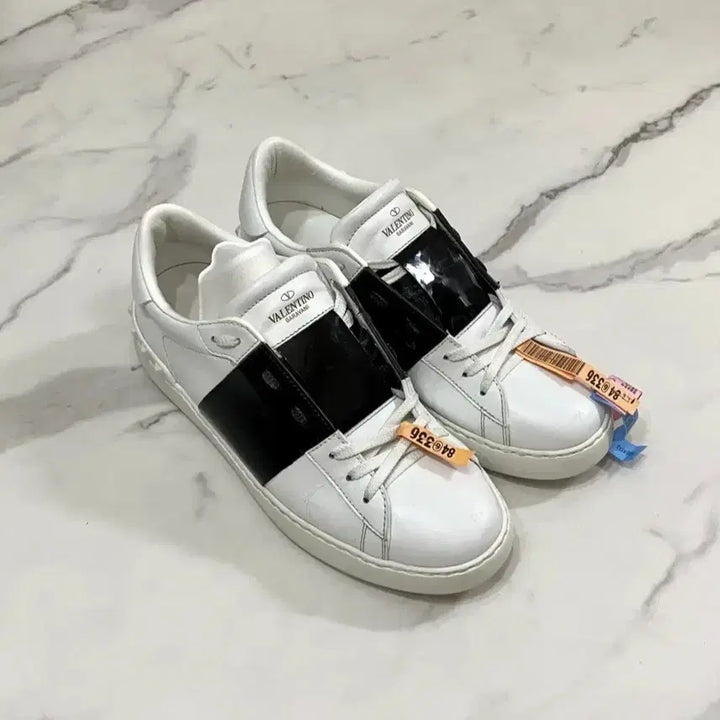 [BUNJANG] Valentino Hidden Sneaker Shoes Patent Black Full Box / 41.5 발렌티노 히든 스니커즈 신발 유광 블랙 풀박스