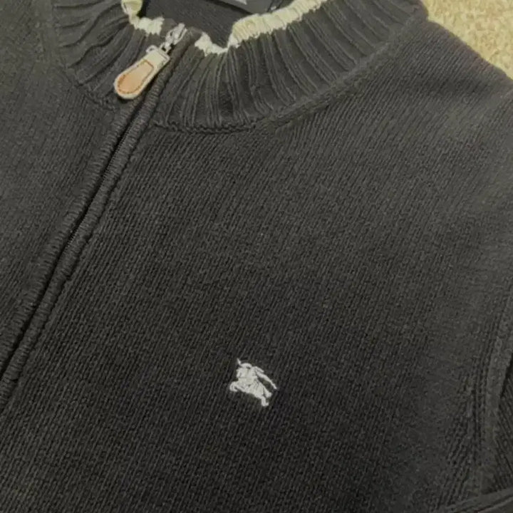 [BUNJANG] Burberry Black Knit Zip-Up Cardigan / 버버리 블랙 니트 집업 가디건