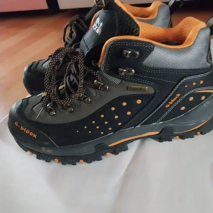 [BUNJANG] Greenblock Hiking Boots Black/Grey / 그린블록 등산화 블랙/그레이