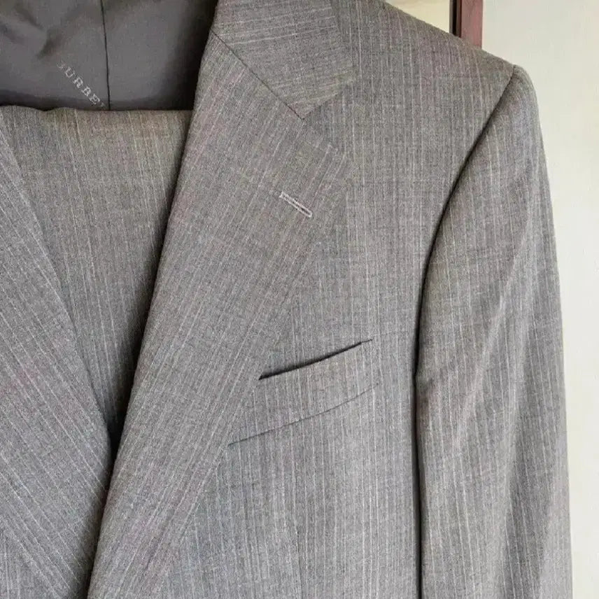 [BUNJANG] Burberry Gray Stripe Suit Set / 버버리 그레이 스트라이프 정장 세트