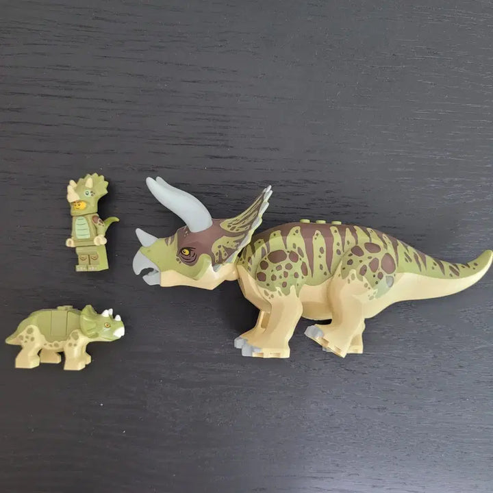 [BUNJANG] Lego 75937 Triceratops Family Set / 레고 정품 75937 트리케라톱스 가족