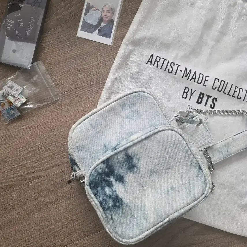 [SOLD OUT] 방탄소년단 BTS 제이홉 사바사백 호비가방 포카 로그포함