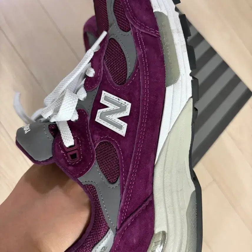 [BUNJANG] New Balance M992BA Sneakers / 뉴발란스 M992BA