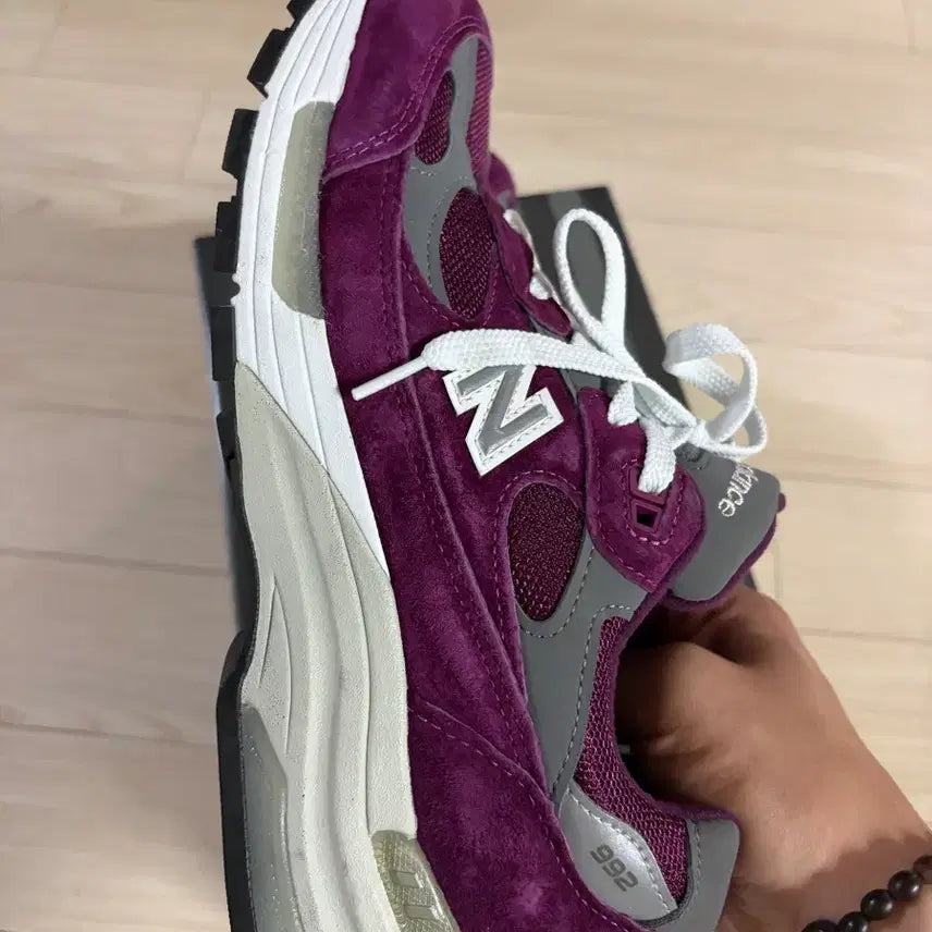 [BUNJANG] New Balance M992BA Sneakers / 뉴발란스 M992BA