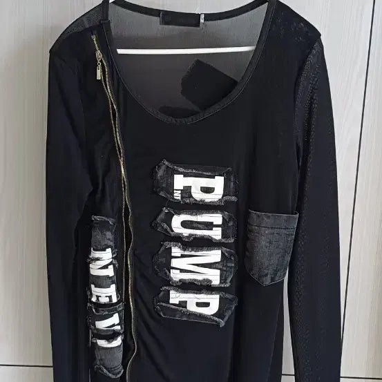 [BUNJANG] Black See-Through Long T-Shirt PUMP Printing / 블랙 시스루 롱티셔츠 PUMP 프린팅