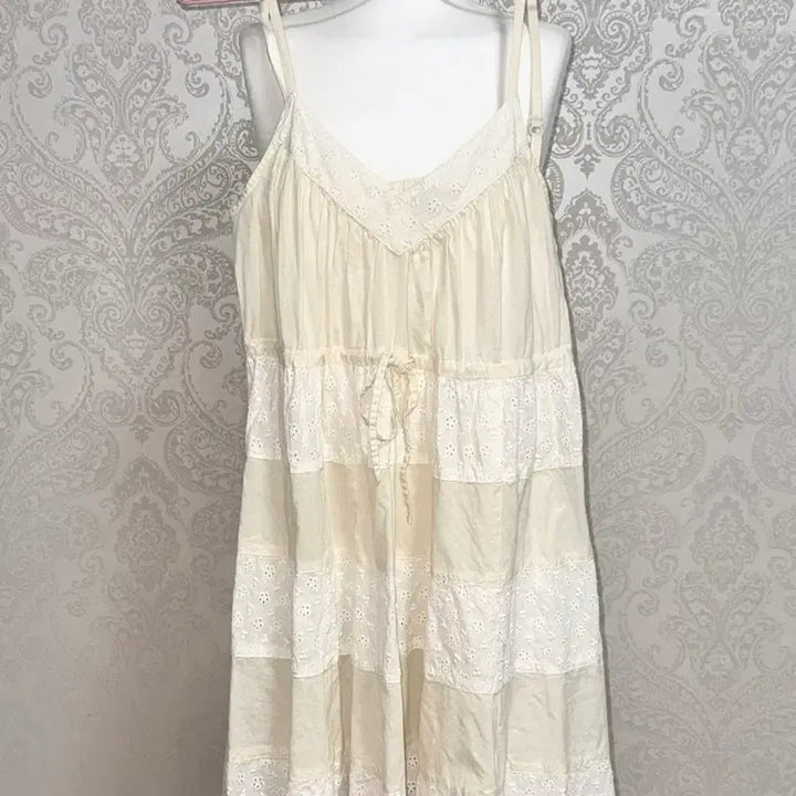 [BUNJANG] Japanese Vintage Ivory Patchwork Punching Dress / 일본 빈티지 아이보리 패치워크 펀칭 원피스