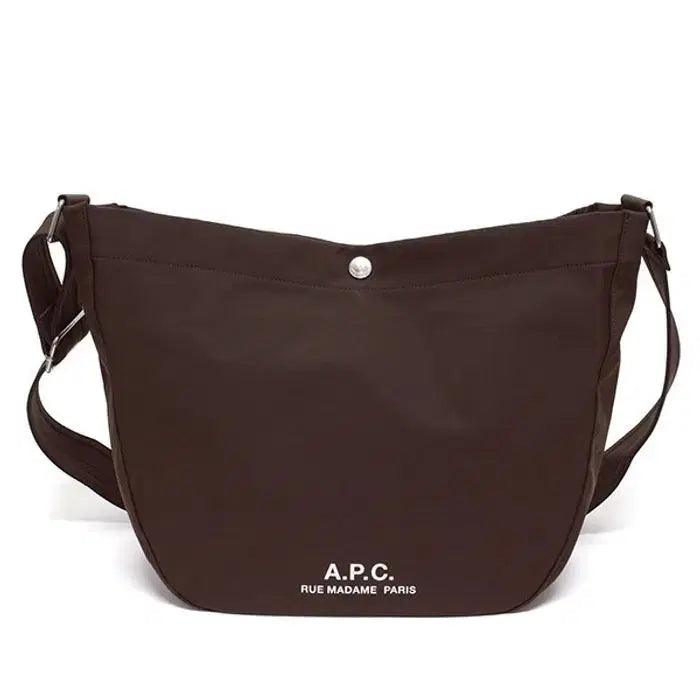 [SOLD OUT] (새상품60%할인)APC 아페쎄 정품 저널 브라운 숄더백