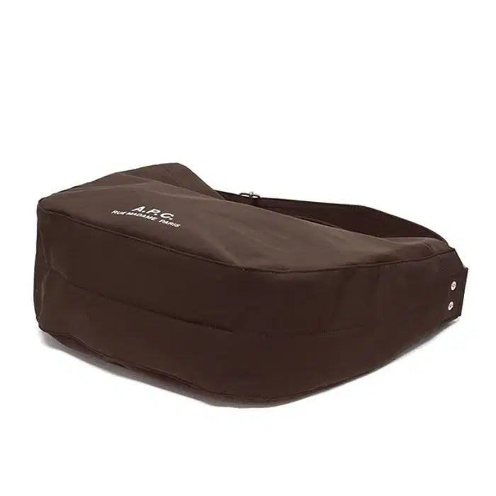 [SOLD OUT] (새상품60%할인)APC 아페쎄 정품 저널 브라운 숄더백