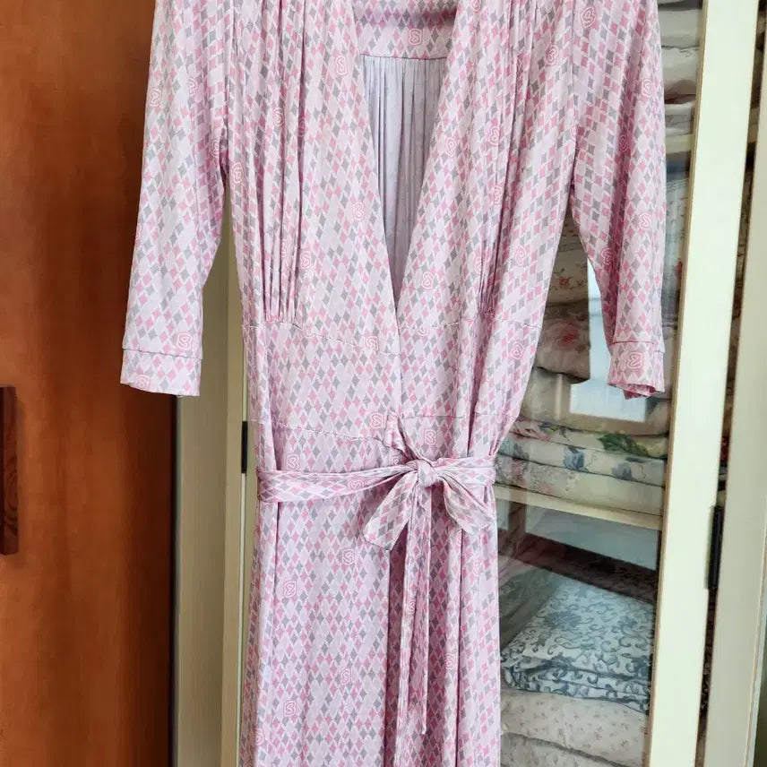 [BUNJANG] Vise Versa Honeybee Pink Maxi Wrap Dress / 바이서우 허니비 핑크 맥시 랩 원피스.      타임. 손정완
