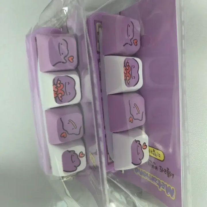 [SOLD OUT] (새상품)포켓몬 키캡 키링 메타몽 45,000원(택배비 별도)
