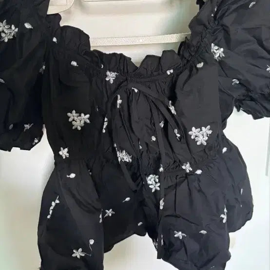 [BUNJANG] Withoutsummer Off-Shoulder Summer Top / (옷 정리 중) Withoutsummer 위드아웃썸머 호캉스 여름 옷