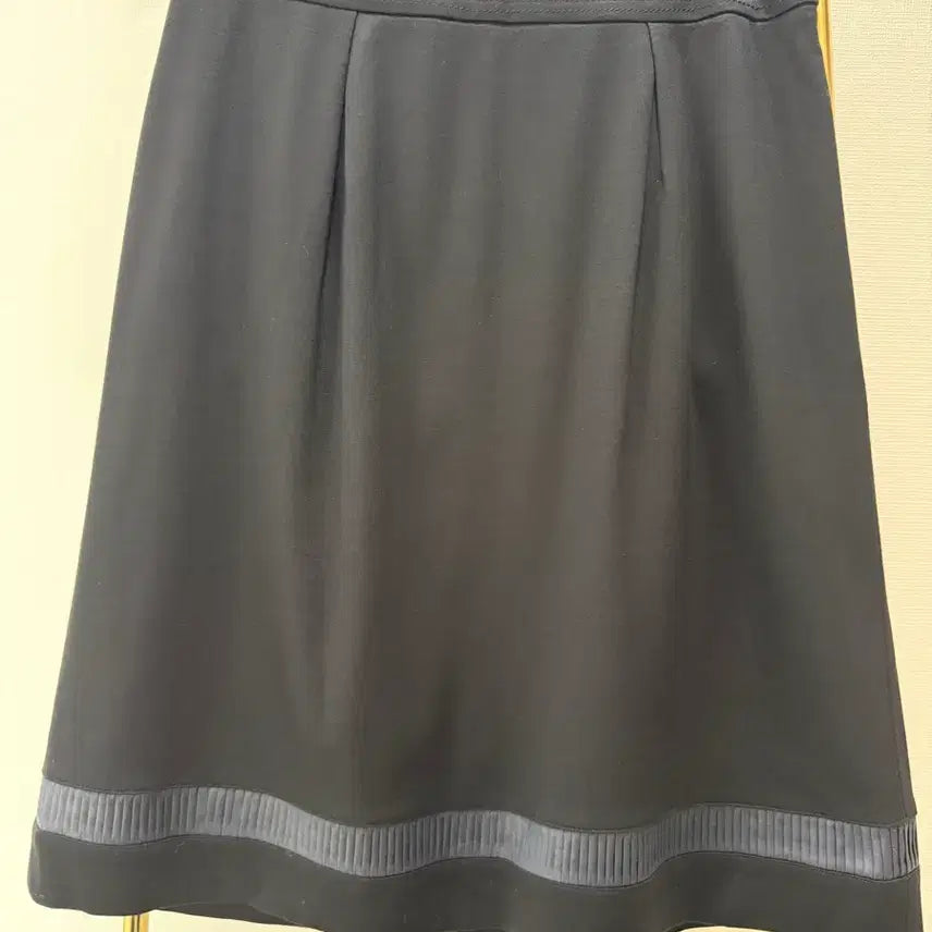 [BUNJANG] Burberry London A-Line Midi Skirt / 버버리 런던 A라인 미디스커트