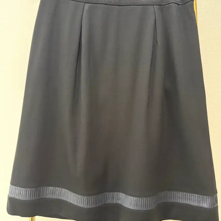 [BUNJANG] Burberry London A-Line Midi Skirt / 버버리 런던 A라인 미디스커트