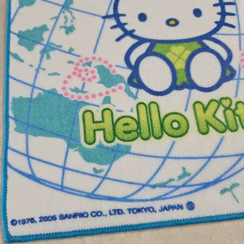 [BUNJANG] Hello Kitty Globe Handkerchief / 헬로키티 손수건 지구본 환경보호박람회손수건
