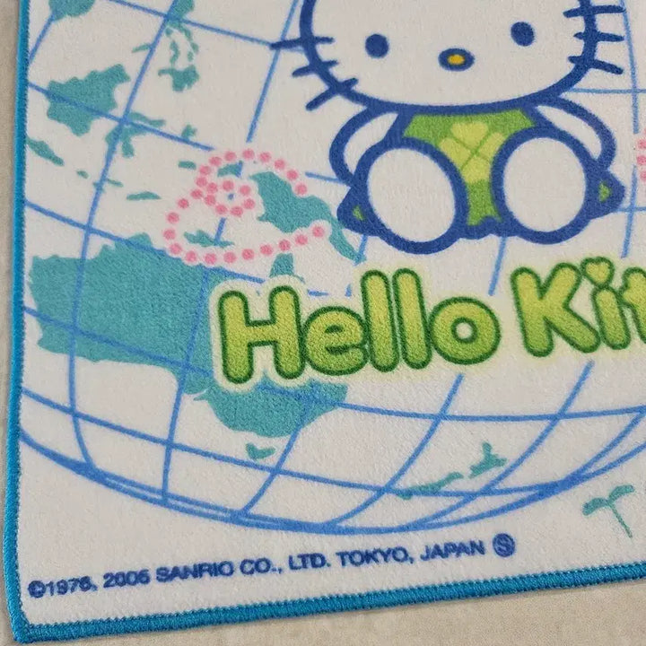 [BUNJANG] Hello Kitty Globe Handkerchief / 헬로키티 손수건 지구본 환경보호박람회손수건
