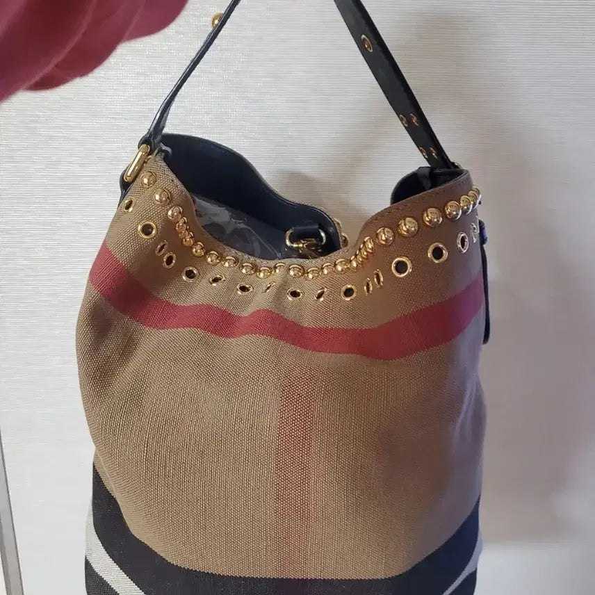 [BUNJANG] Burberry Ashby Hobo Bag / 버버리 애쉬비 호보백  버버리가방 팝니다
