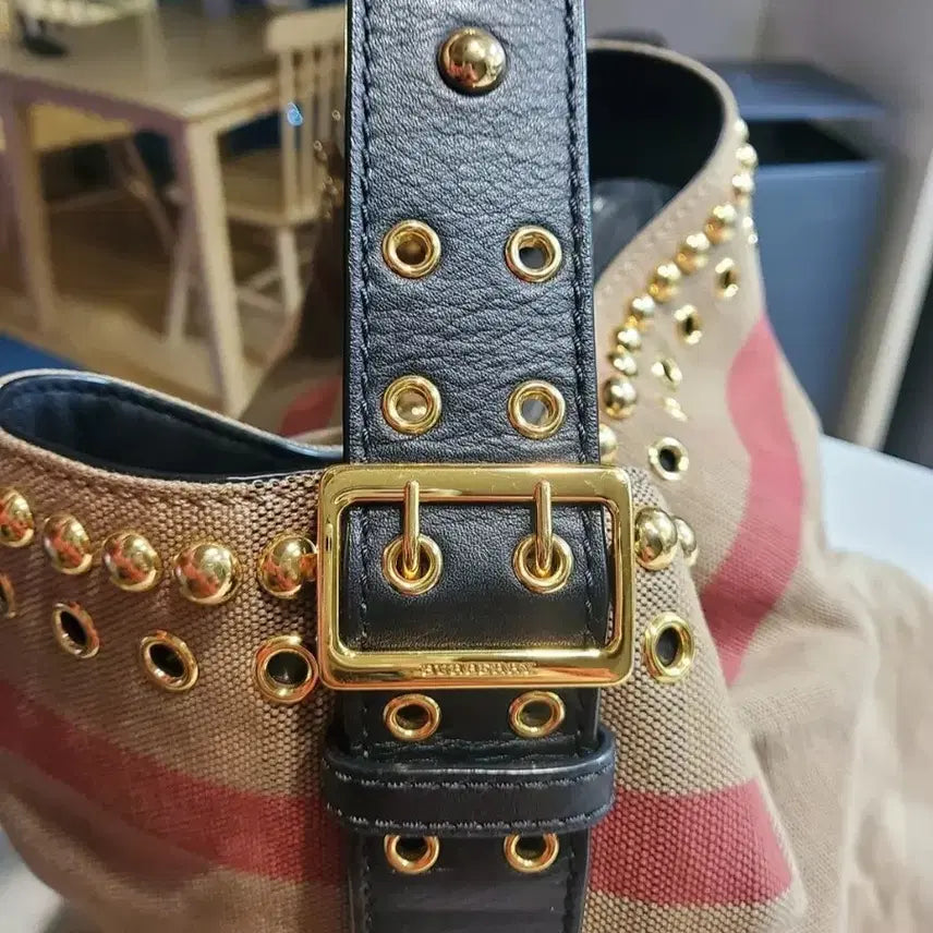 [BUNJANG] Burberry Ashby Hobo Bag / 버버리 애쉬비 호보백  버버리가방 팝니다