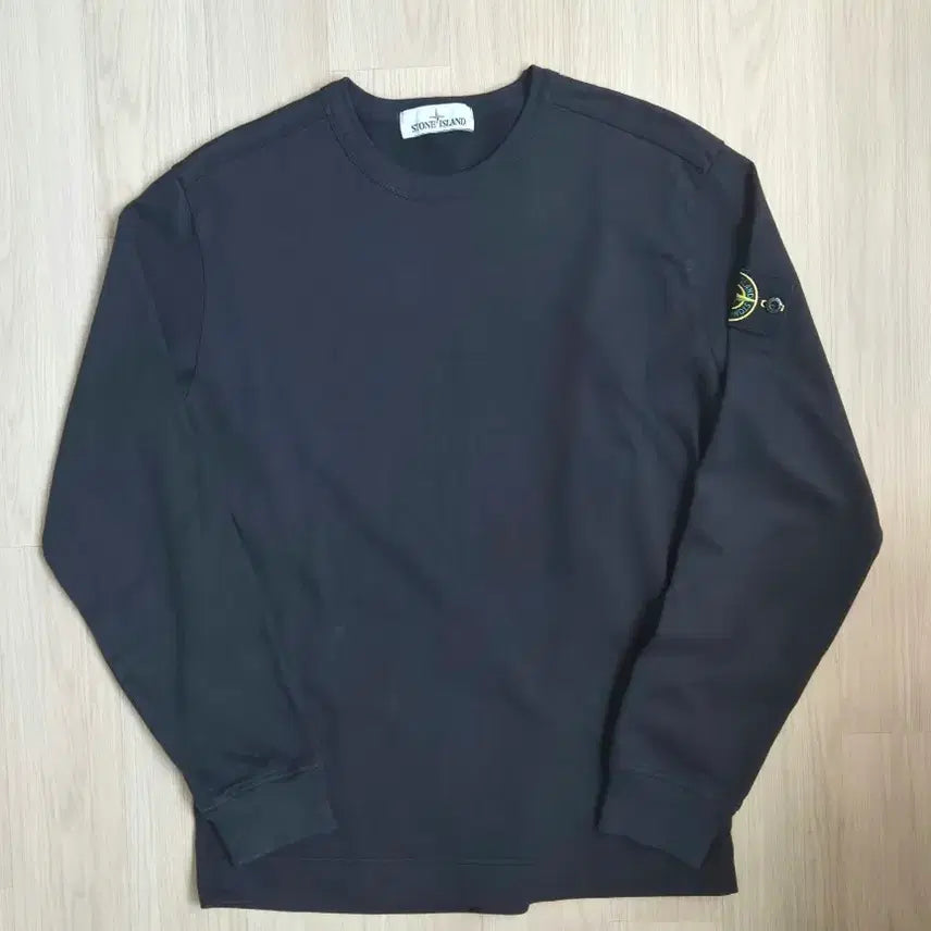 [SOLD OUT] 스톤아일랜드 맨투맨 블랙 s