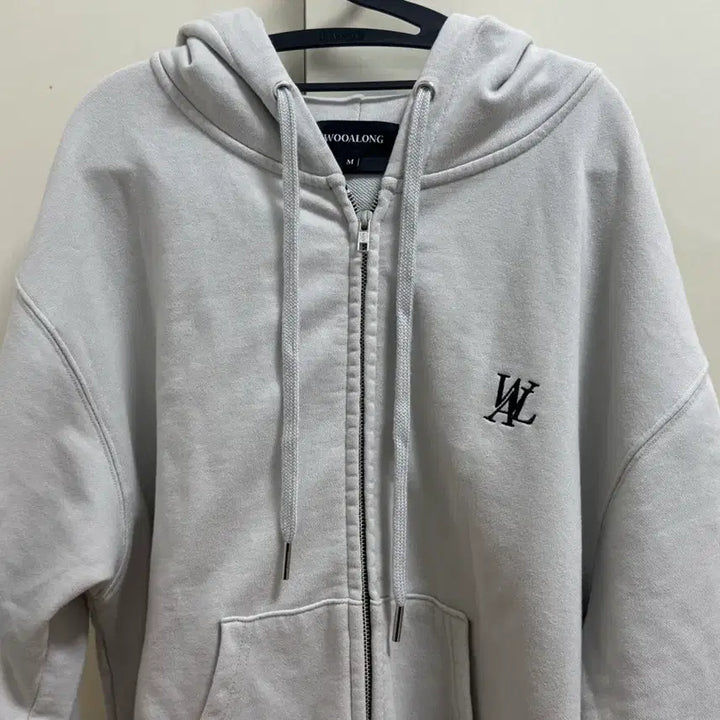 [BUNJANG] W.A.U Hooded Zip-up M / 우알롱 후드집업 m