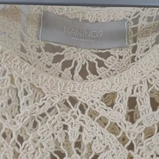 [BUNJANG] NANING9 Ivory Crochet Short-Sleeve Blouse / (NANING9)아이보리색 크로셰 뜨개 반팔 블라우스