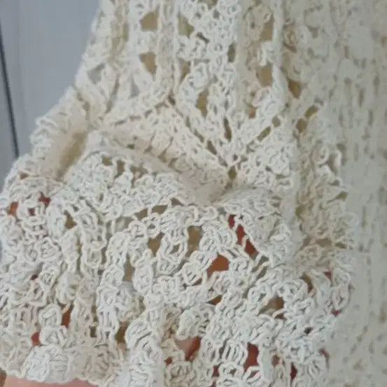 [BUNJANG] NANING9 Ivory Crochet Short-Sleeve Blouse / (NANING9)아이보리색 크로셰 뜨개 반팔 블라우스