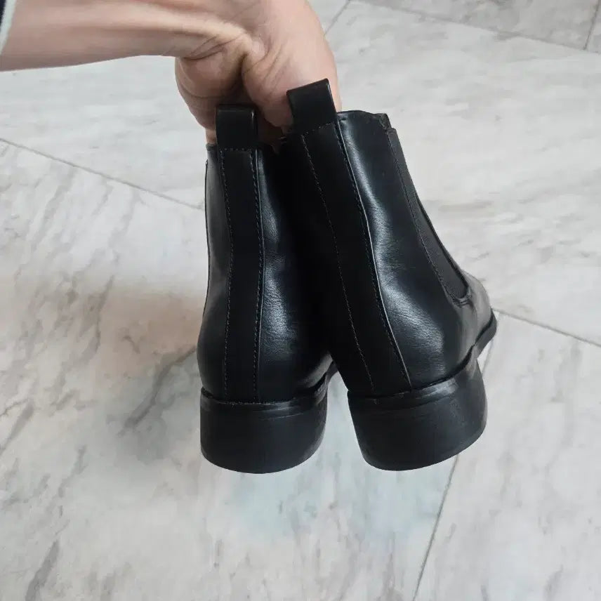 [BUNJANG] Black Chelsea Boots 235 / 블랙 첼시 부츠 235