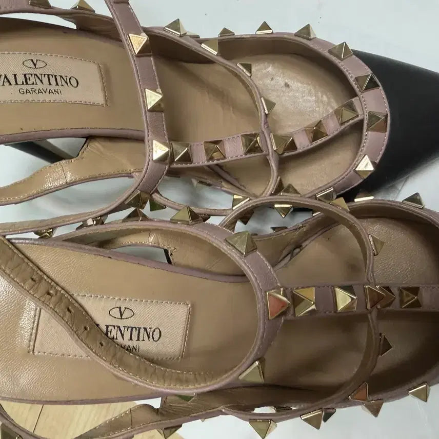 [BUNJANG] Valentino Rockstud Heels / 발렌티노 락스터드 힐
