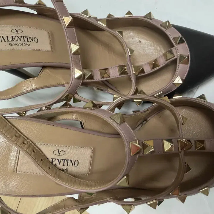 [BUNJANG] Valentino Rockstud Heels / 발렌티노 락스터드 힐