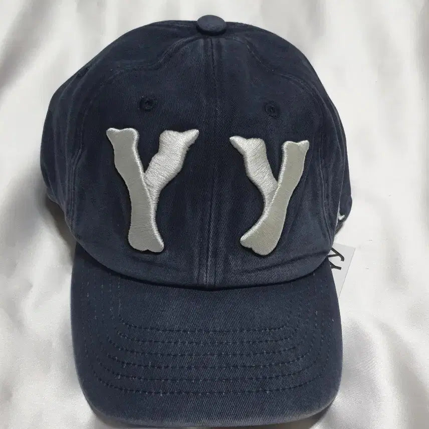 [SOLD OUT] 네이비그레이 오픈와이와이 로고 볼캡 모자
