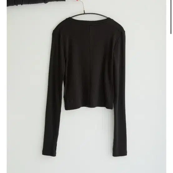 [BUNJANG] Innir 253 Cotton Modal V-Neck T-Shirt Black / Innir 이니어 253 코튼 모달 브이넥 티셔츠 블랙