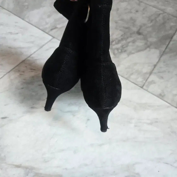 [BUNJANG] Black Suede Ankle Boots / 블랙 스웨이드 앵클 부츠