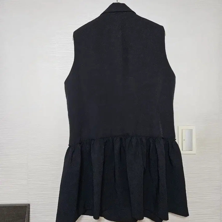 [SOLD OUT] 자라 블랙 더블 버튼 플레어 베스트