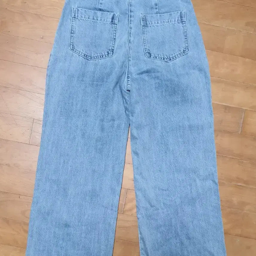 [BUNJANG] LIST Washed Wide Denim Pants / LIST 리스트 핀턱 워싱 와이드 데님 팬츠 청바지