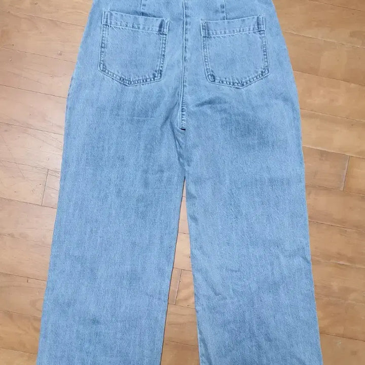 [BUNJANG] LIST Washed Wide Denim Pants / LIST 리스트 핀턱 워싱 와이드 데님 팬츠 청바지