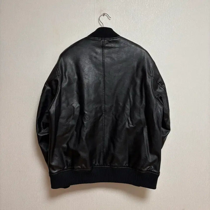 [SOLD OUT] J.PRESS : 비건레더 자켓 (블랙 / M)