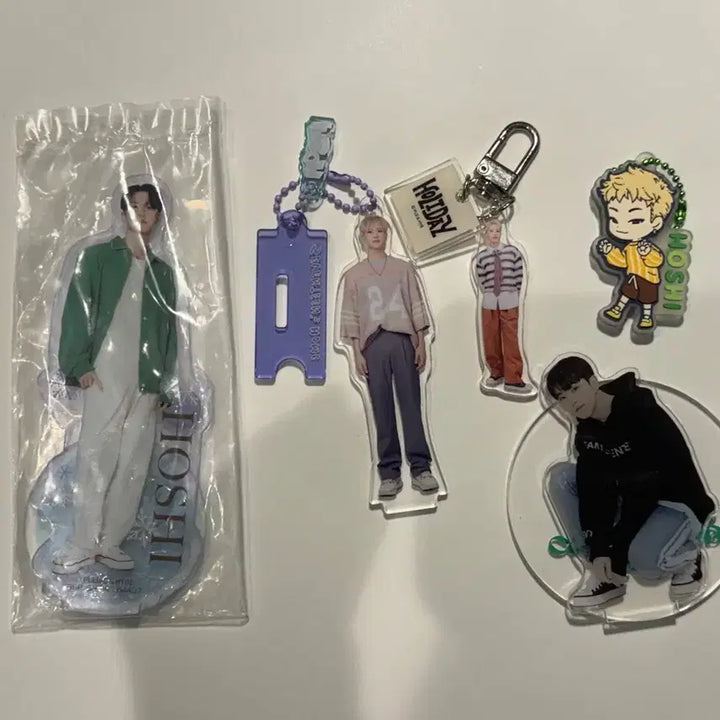 [BUNJANG] SEVENTEEN Hoshi Acrylic Bundle Set / 세븐틴 호시 아크릴 공굿 일괄 양도