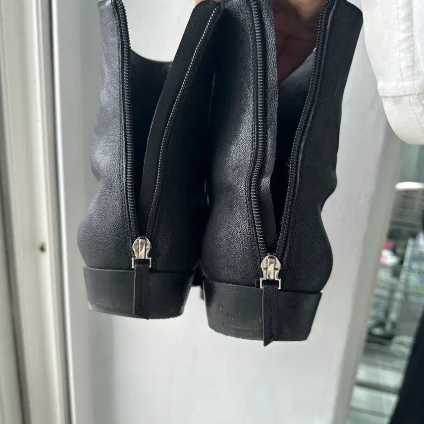 [SOLD OUT] 라벨아카이브 스터드 부츠 280