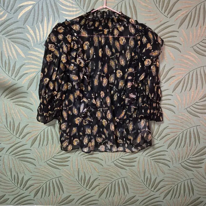 [SOLD OUT] 아떼바네사브루노 브라우스